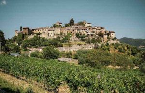 Una vista del borgo chiantigiano di Montefioralle, sopra Greve in Chianti in provincia di Firenze